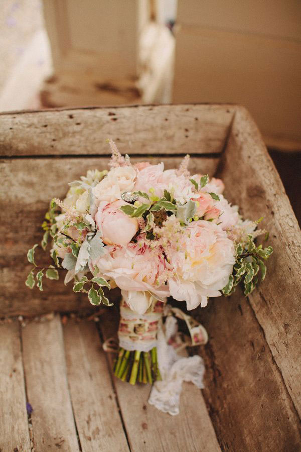 bouquet-mariée-rose-poudré-clair